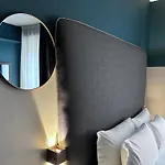 Hotel Av Milán