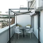 Comecasa Citta Studi Terraced شقة