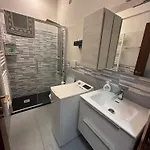 Gigli, Con Cucina In Comune E Terrazza