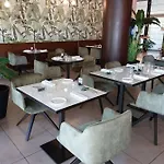 Hotell Ramada Plaza By Wyndham Milano