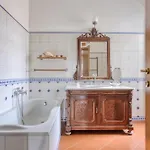 Apartment Balilla30; Spacious 2 Bedroom Next To Center *