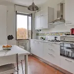 Balilla30; Spacious 2 Bedroom Next To Center *
