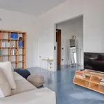 Apartment Balilla30; Spacious 2 Bedroom Next To Center *