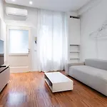 Italianway Easy - Farini 2 아파트 *