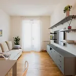 Da Vinci House Apartment Milan