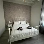 Authentic Milan Ringhiera House Near Metro Apartamento *