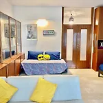 Gasthof Stanza Cristina E Patrizia Fiere E Moda M4 California Self-check-in 3*