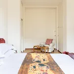 Classy Heritage Home, Center, 7 Guests * ミラノ