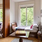 アパート Classy Heritage Home, Center, 7 Guests