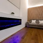 Vivimihome - Alexander Lägenhet Milano