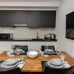 Vivimihome - Alexander Lägenhet Milano