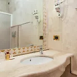 Fiorella 3*