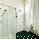 Nerino House, Elegante E Tranquillo A 5 Minuti Dal Duomo Апартаменты Милан