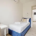 Apartment Brand New 3 Bedrooms In Navigli Area