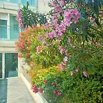 Apartment Vela Centro Con Garage *