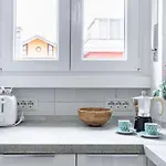 Host4u - Golfo Aranci, Beautiful In Apartment Milan