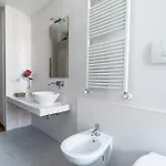 Roomy Flat With Garage - Porta Romana شقة
