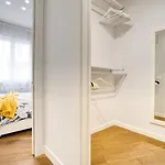 Guesthost - White Flat Bilo Di Design De Angeli アパート *