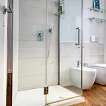 Guesthost - White Flat Bilo Di Design De Angeli * ミラノ