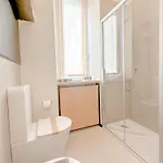 Fontana - 15 Min Dal Duomo ミラノ