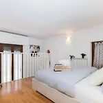 Guesthost - Prada Loft Near Porta Romana