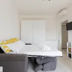 Iulm Cosy ميلان