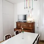 Lejlighed Yr Station - 5 Min Walk To Metro & Trains Milano