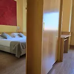 Mokinba Sant'ambroeus Hotel 3*