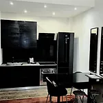 Apartment Stadium