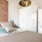 Stylish Studio, Skyline View, Modern Amenities アパート ミラノ