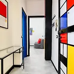 Casa Mondrian; Ac And Fast Wi-fi
