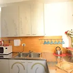 Apartment Argento, Bright Flat In The Center, 7 Guests, Parking & Wifi, Near To 3 Tram Lines And The Metro - Well Connected To Airports And To The Train Station *