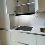 Lula - Zara M3-m5 Apartment *