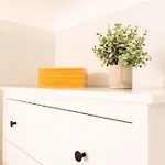 Design E Stile, Rifugio Alighieri A Centro Apartamento