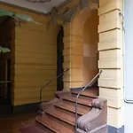 Design E Stile, Rifugio Alighieri A Centro *