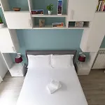 Apartment Cinema Station - 10 Mins Citycenter Milan