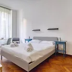 Chic Joivy Flats In The Centre Apartment *