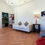 Apartamento Design Nel Quadrilatero Della Moda Milão
