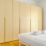 Just Urban - Bright New 2br In Center - M2 And M4 *