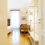 Intrho Vintage Flat *