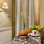 Отель Boutique Calais - Washington *