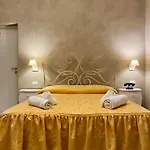 Отель Boutique Calais - Washington