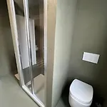 2br 2ba Ultra-fast Wifi Steps To Metro 펜션 밀라노