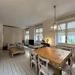 Stylish Courtyard Loft Citylife Hébergement de vacances