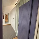 Sunny 2br Penthouse Near