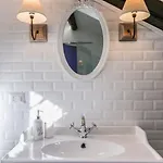 Sunny 2br Penthouse Near Milan