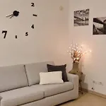 Adriano Park View 아파트