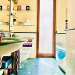 Appartamento Boutique Artistic Near Bocconi & Navigli