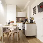 Luxloft Navigli - 2 Bathrooms - Free Parking Apartment Mailand