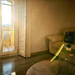 Spacious Near Metro Loreto *